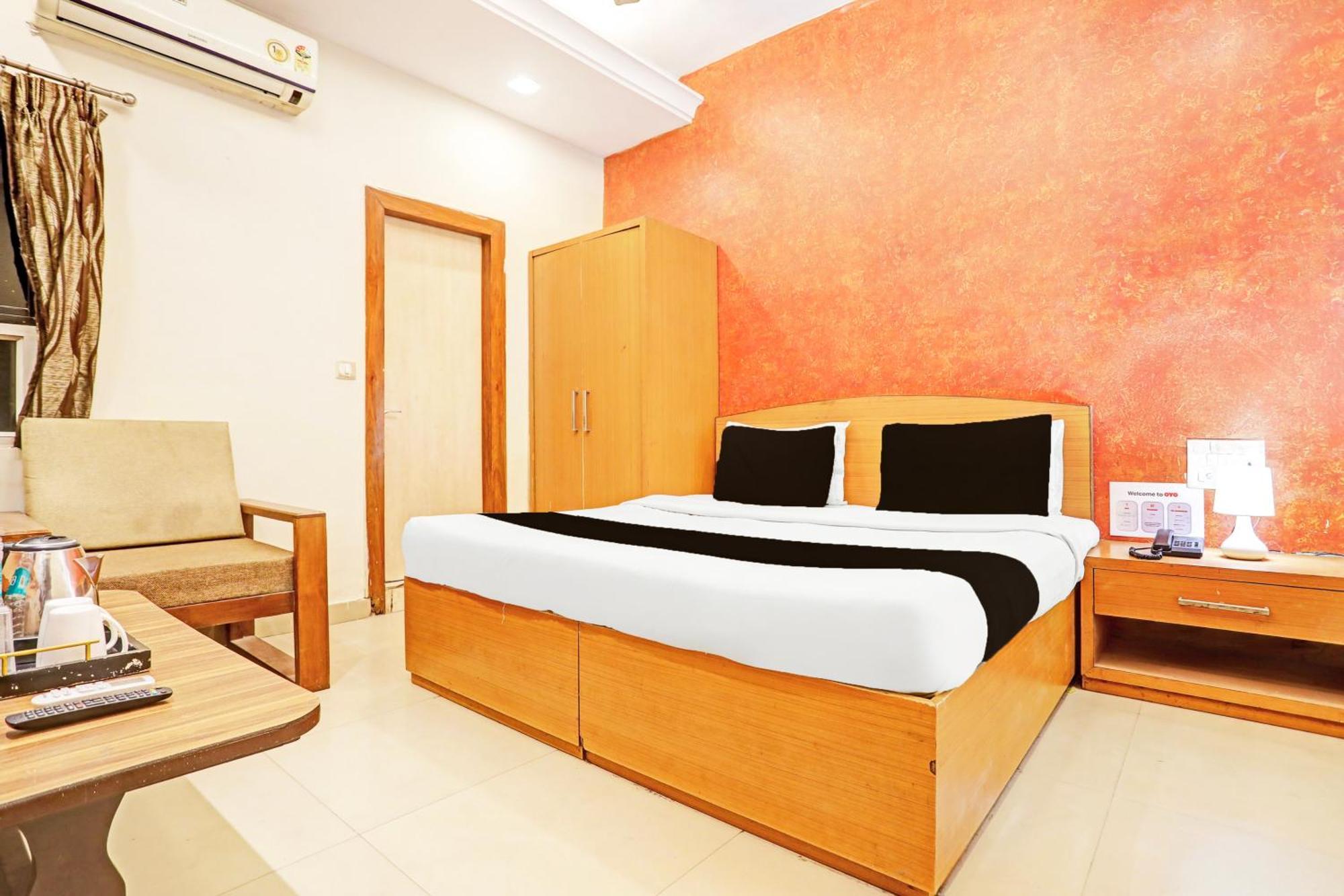 Super Hotel O Jaistambh Chowk Formerly Guru Kirpa Rāipur Exterior foto